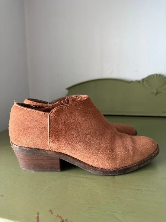 Lucky Brand Suede Ankle Booties - Picture 6 of 8